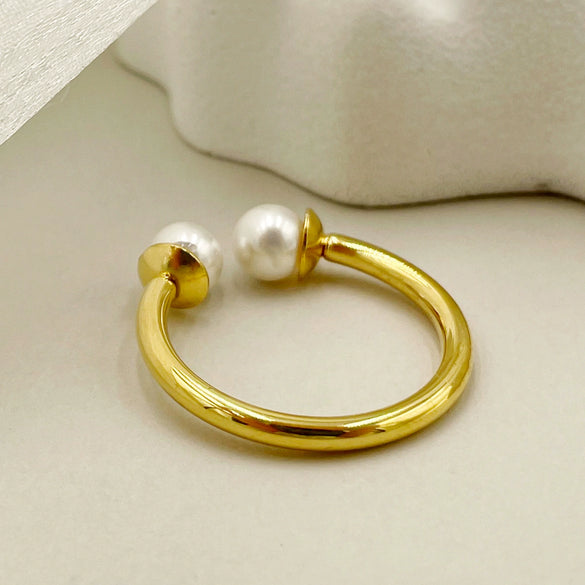 Wholesale French Retro Style Stainless Steel Doubleheaded Ring With Freshwater Pearls For Women
