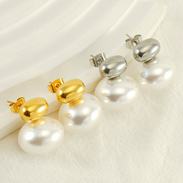 Wholesale French Retro Women's Titanium Steel And 18K Pearl Earrings With Geometric Design And Electroplating Treatment