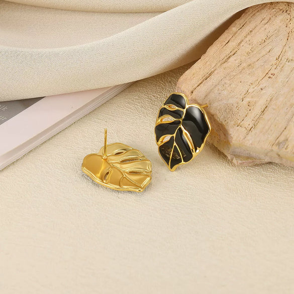 Wholesale Fresh Oil Painting Style Geometric Pearl Earrings With Electroplating And Love Flower Design For Women