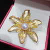 Wholesale Fresh Water Pearl And Copper Brooch With Matte Gold Plated Fashionable Flower Design For Women