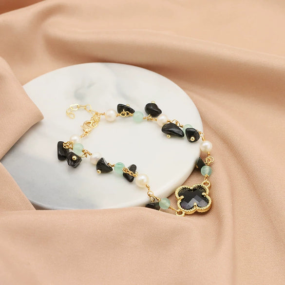 Wholesale Freshwater Pearl Bracelet Retro Elegant Black Clover 18K Gold