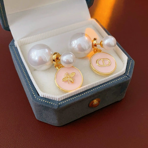 Wholesale Freshwater Pearl Flower Earrings With Real Gold Electroplated Silver Needles Set With Pearls For Women