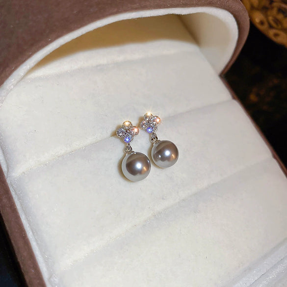 Wholesale Freshwater Pearl Flower Earrings With Real Gold Electroplated Silver Needles Set With Pearls For Women