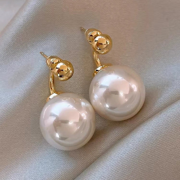 Wholesale Freshwater Pearl Flower Earrings With Real Gold Electroplated Silver Needles Set With Pearls For Women