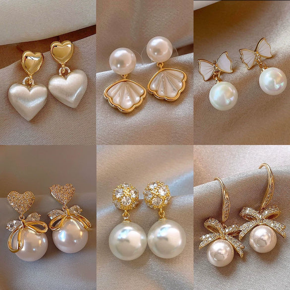 Wholesale Freshwater Pearl Flower Earrings With Real Gold Electroplated Silver Needles Set With Pearls For Women