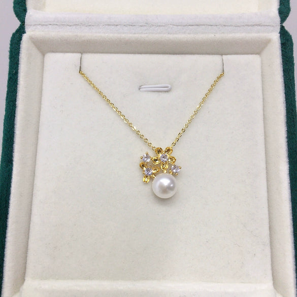Wholesale Freshwater Pearl Necklace With Copper Accessories Flat Round And Bun Round Pearl Shapes Fashion And Minimalist Style