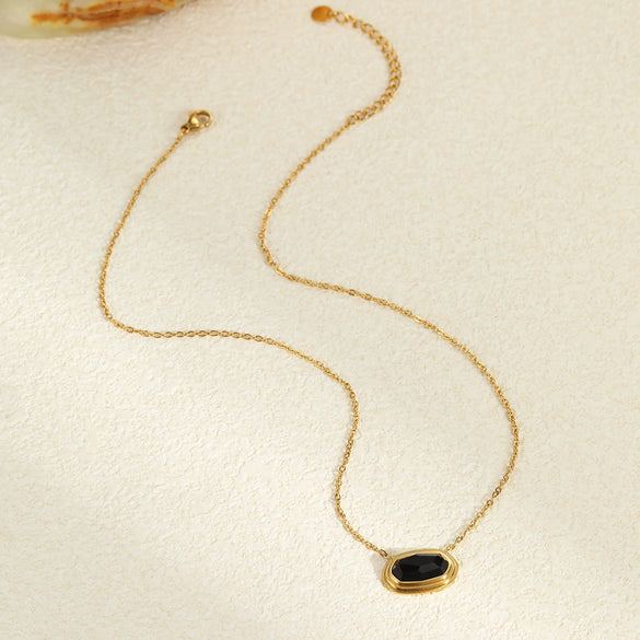 Wholesale Geometric Black Agate Inlaid Stainless Steel Necklace Pendant With 18K Gold Plated Chain For Women