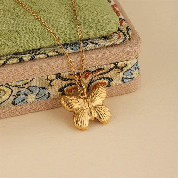 Wholesale Geometric Butterfly Pendant Necklace 18K Gold Plated Stainless Steel Cross Chain Minimalist Women's Jewelry