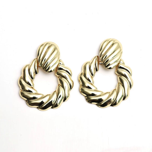 Wholesale Geometric Circle Retro Simple Versatile Exaggerated Metal Alloy Electroplated Earrings