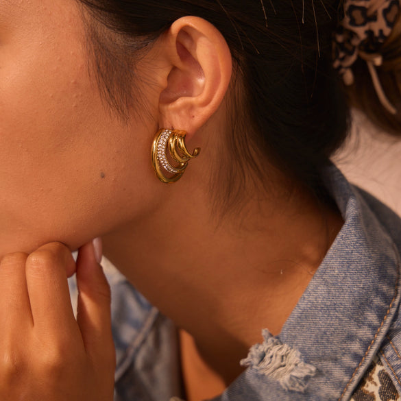 Wholesale Geometric Diamondencrusted 18K Electroplated Stainless Steel Women's Earrings
