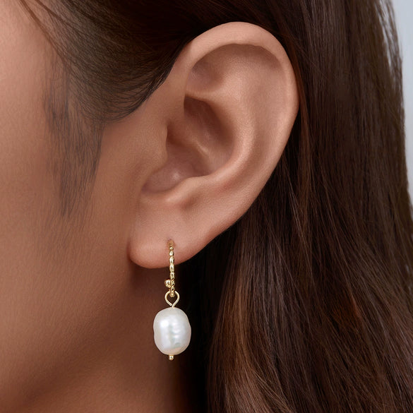 Wholesale Geometric Diamondtreated S925 Sterling Silver Cshaped Freshwater Pearl Earrings For Women
