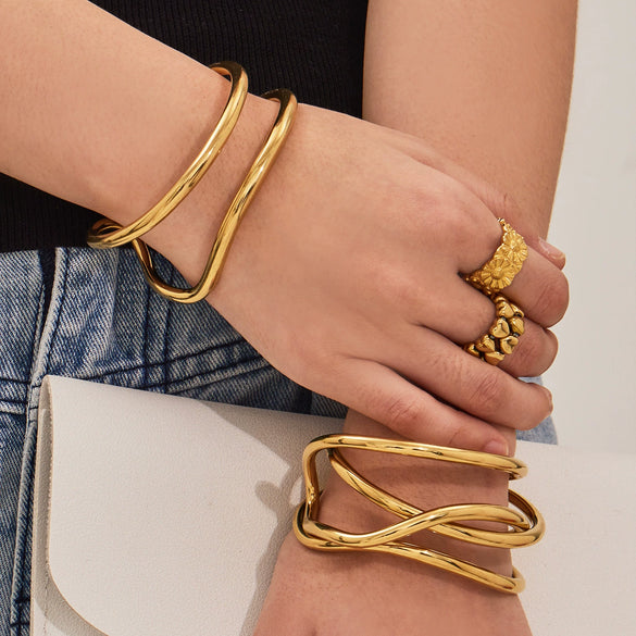 Wholesale Geometric Doublecircle Curved Open Bracelet Stainless Steel 18K Gold Plated