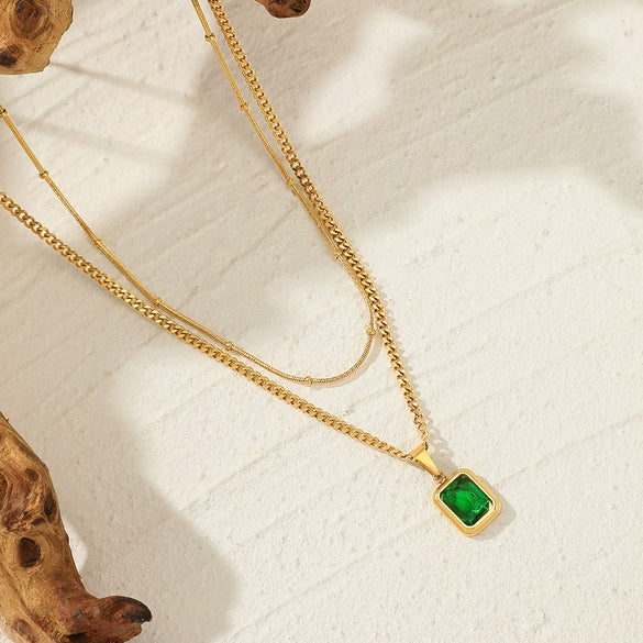 Wholesale Geometric Doublelayer Emerald Women's Stainless Steel And Titanium Steel Clavicle Necklace With Electroplating Design