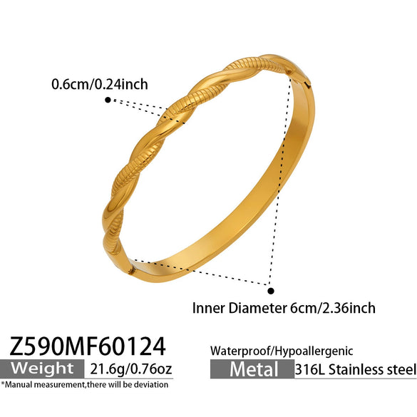 Wholesale Geometric Electroplated Stainless Steel Interlocking Buckle Bracelet For Women