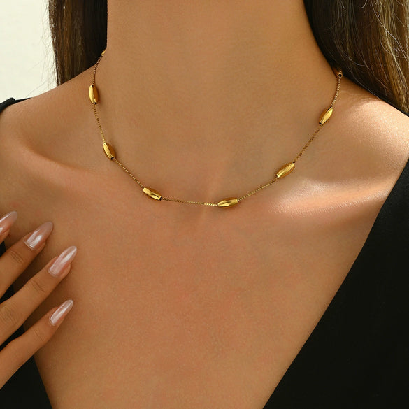 Wholesale Geometric Electroplated Stainless Steel Oval Hollow Ball Necklace For Men And Women