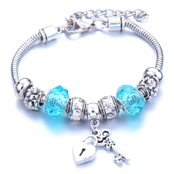 Wholesale Geometric Handmade Alloy Beaded Bracelet With Crown Pendant And Lobster Buckle For Couples