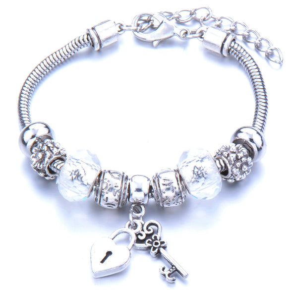 Wholesale Geometric Handmade Alloy Beaded Bracelet With Crown Pendant And Lobster Buckle For Couples