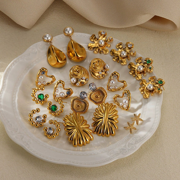 Wholesale Geometric Heart Shaped Zircon Pearl Earrings Gold Plated Stainless Steel Unisex