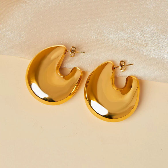 Wholesale Geometric Hollow Ushaped Goldplated Titanium Steel Earrings For Women