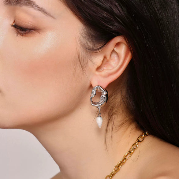 Wholesale Geometric Medieval Baroque Freshwater Pearl And Stainless Steel Electroplated Earrings Unisex Ins Style Minimalist