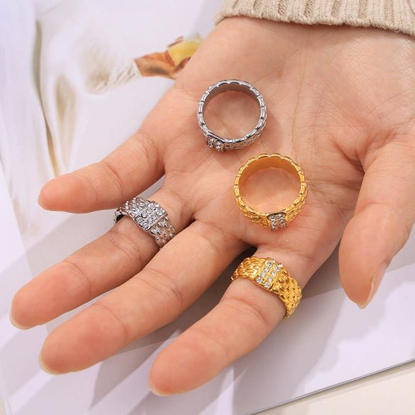 Wholesale Geometric Patterned Inlaid Woven Texture 18K True Gold Plated Titanium Steel Ring Jewelry For Women