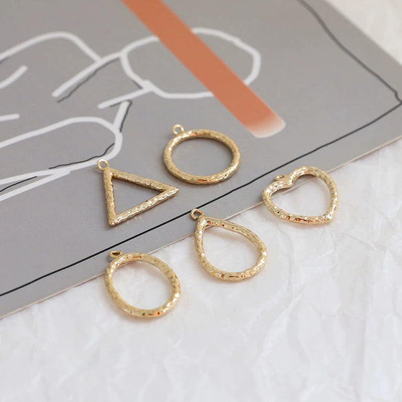 Wholesale Geometric Pleated Oval Water Drops Love Style Copper Clad Gold Electroplated Handmade Earrings