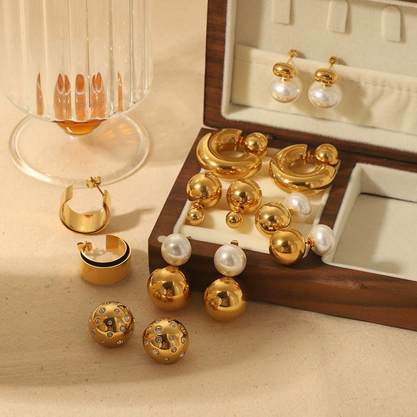 Wholesale Geometric Round Cshaped Stainless Steel Diamondencrusted Pearl Earrings Plated With 18K Gold For Women
