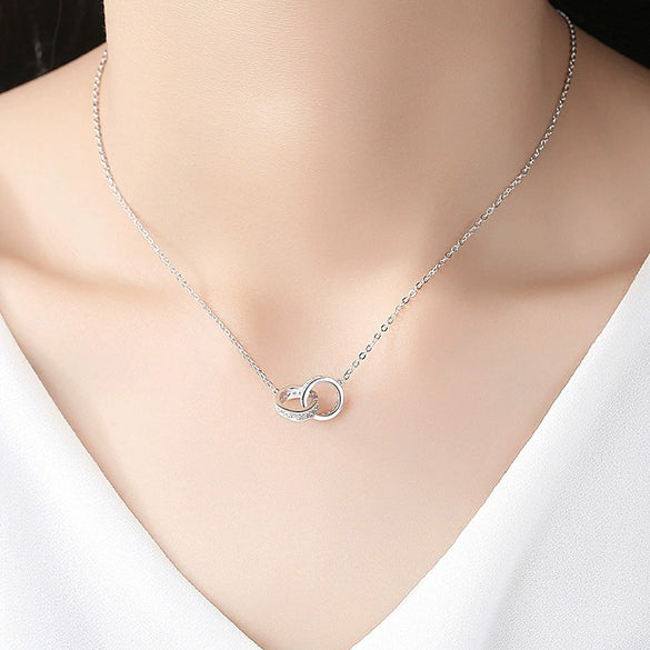 Wholesale Geometric Round Silver Necklace With Diamonds For Women