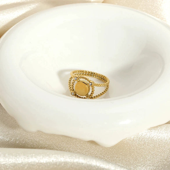 Wholesale Geometric Round Stainless Steel 18K Gold Plated Diamondencrusted Ring For Women