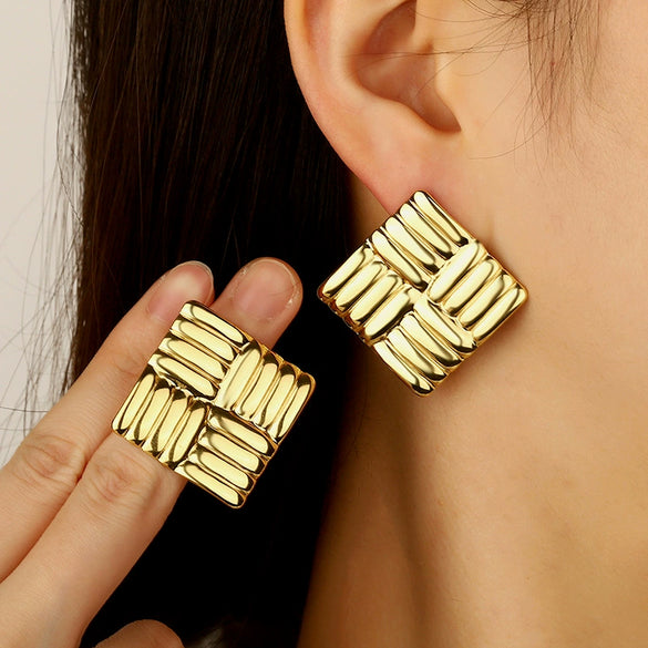 Wholesale Geometric Square Stainless Steel Earrings For Women With French Retro Light Luxury Style And Electroplating Treatment