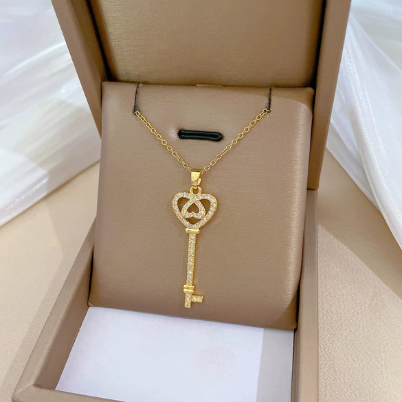 Wholesale Geometric Stainless Steel And Copper Diamond Necklace For Unisex