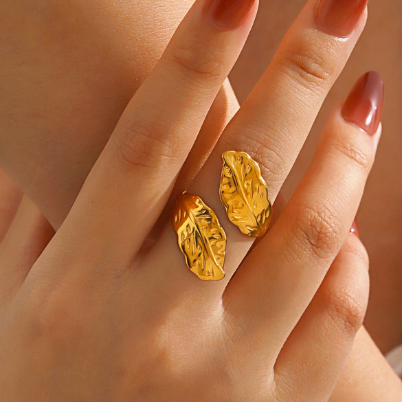 Wholesale Geometric Stainless Steel Electroplated Exaggerated Heavy Feather Opening Ring For Women