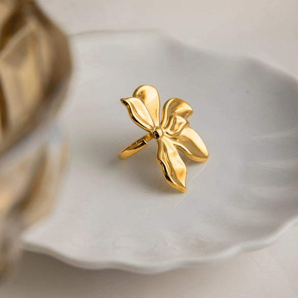 Wholesale Geometric Stainless Steel Electroplated Flower Ring Jewelry For Women