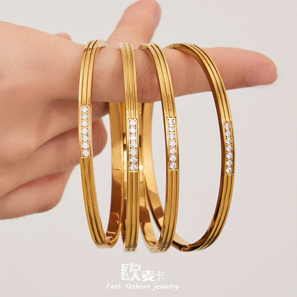 Wholesale Geometric Stainless Steel 18K Gold Plated Microinlaid Zircon Clasp Bracelet And Ring Accessories