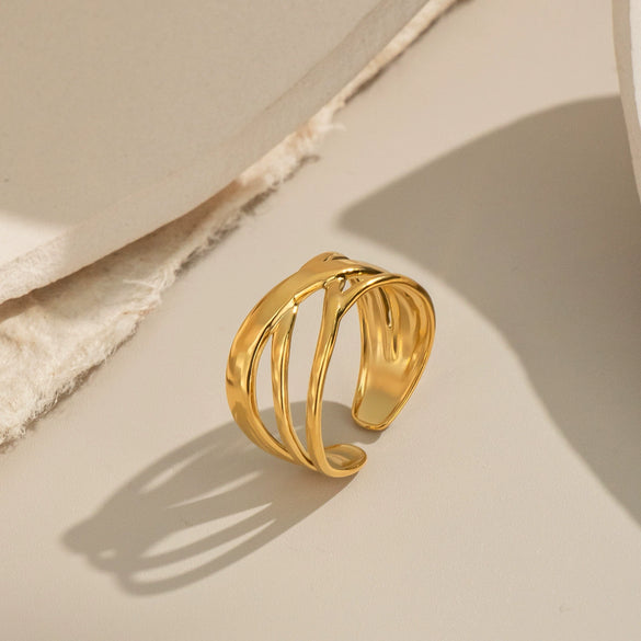 Wholesale Geometric Stainless Steel Ring For Women With Electroplating Design