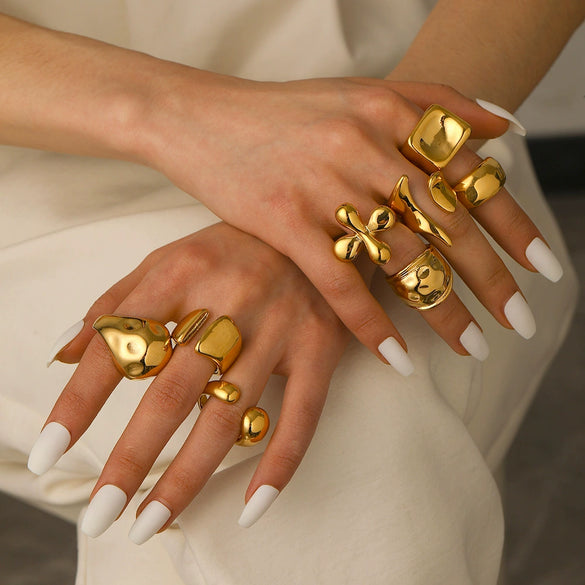 Wholesale Geometric Stainless Steel Ring With Hammered And 18K Gold Plated Finish Fashionable And Unisex