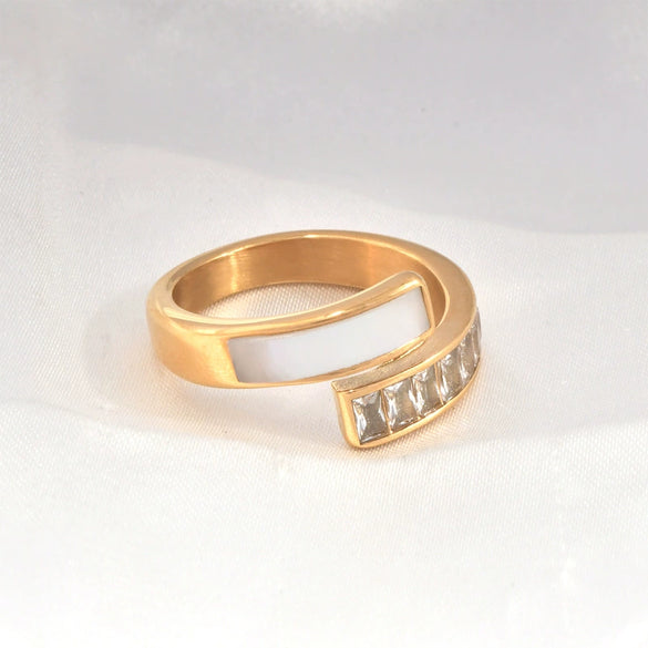 Wholesale Geometric Style Titanium Steel Open Ring For Female With Electroplating Treatment