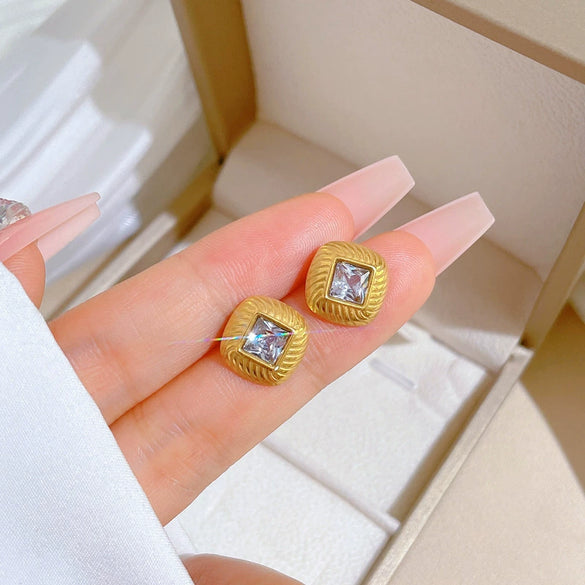 Wholesale Geometric Titanium Steel Electroplated Minimalistic Earrings For Men And Women
