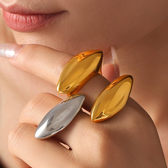 Wholesale Geometric Titanium Steel Gold Plated Oval Ring Hip Hop Style Jewelry For Women