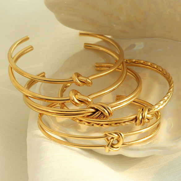 Wholesale Geometric 316L Stainless Steel Open Cshaped Bracelet With French Retro Style And Electroplating Process