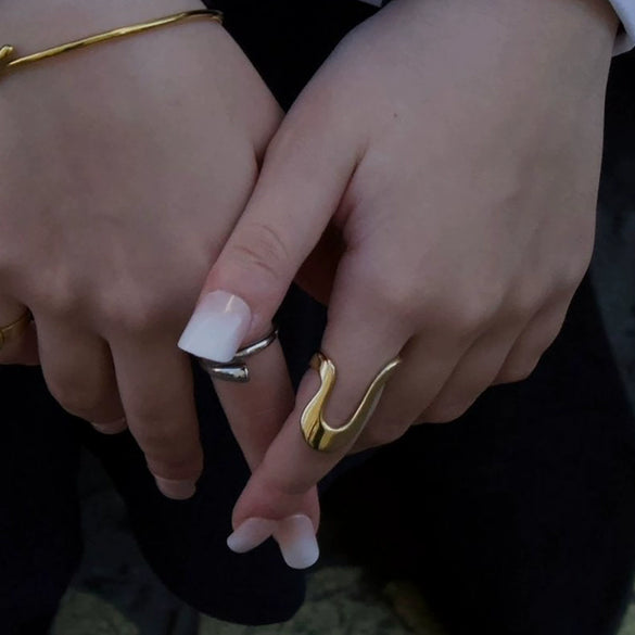 Wholesale Geometric Titanium Steel Ring For Women With Electroplating Treatment Non Fading Light Luxury Jewelry