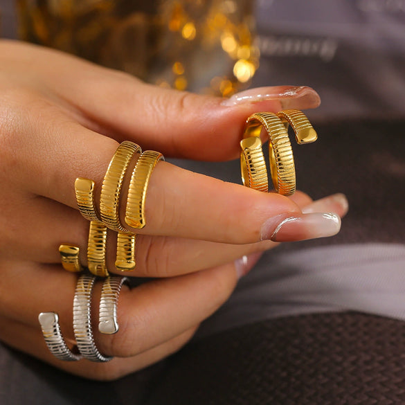 Wholesale Geometric Winding Threaded Open Nonadjustable Women's Fashion Ring 316L Stainless Steel 18K Gold Plated