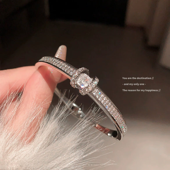 Wholesale Geometric Zircon Copper Bracelet With Real Gold Electroplated Simple And Elegant Light Luxury Design