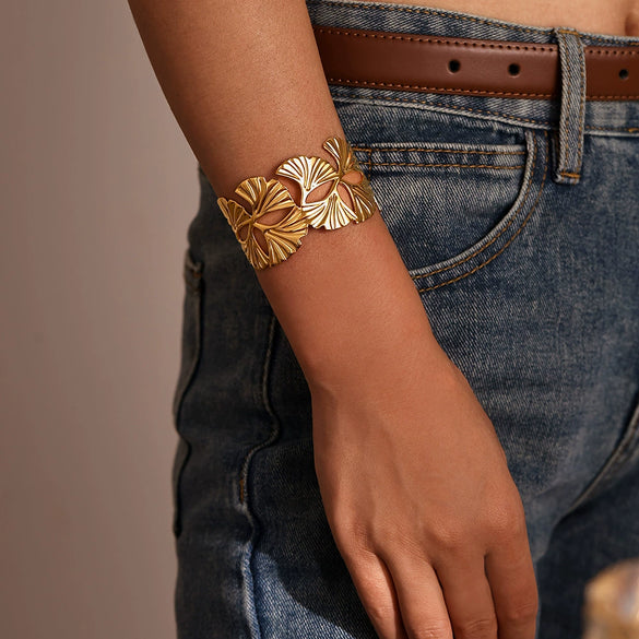 Wholesale Ginkgo Leaf Stainless Steel Bracelet With Hollow Opening Exaggerated Design And 18K Gold Plated Electroplating For Women
