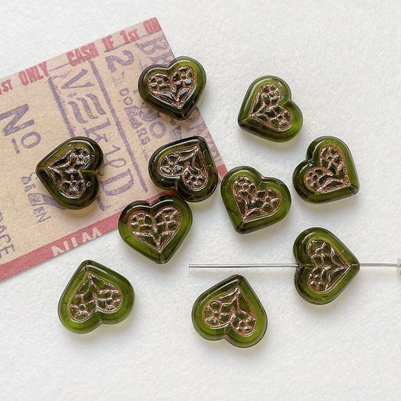 Wholesale Glass Glazed Handpainted Heart Beads For Diy Bracelet Necklace Accessories Environmentally Friendly Love Pattern