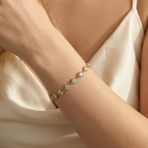 Wholesale Glowing Geometric Stainless Steel Zircon Crystal Adjustable Bracelet For Women With Vacuum Plating