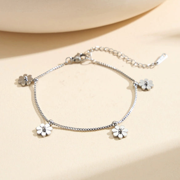 Wholesale Glowing Titanium Steel Geometric Daisy Bracelet For Women
