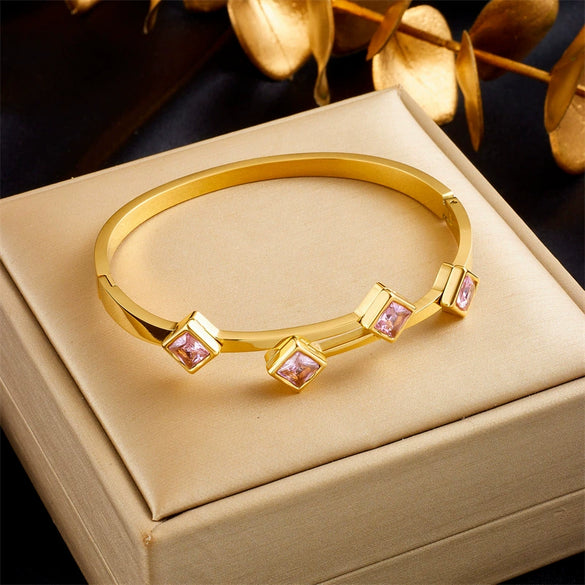 Wholesale Gold Plated Square Bracelet With Inlaid Glass Rhinestones In Titanium Steel