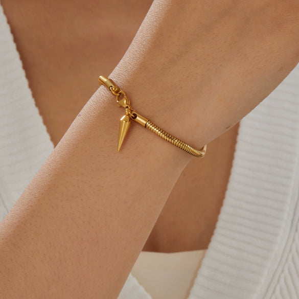 Wholesale Gold Plated Stainless Steel Drop Shape Bracelet With Rivet Pendant And Thick Bar Design For Women