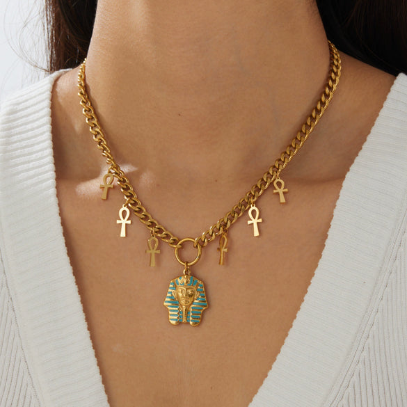 Wholesale Gold Plated Stainless Steel Medieval Style Cross Pendant Necklace For Women